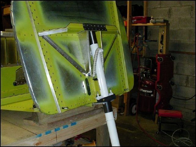 Removed my bungee compressing rig and this is now the nose gear fully installed!