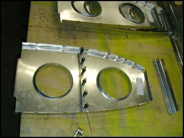 Drill and cleco the Ls to nose ribs 1 - 4.