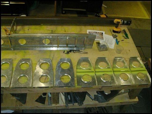 Rivet the Ls to nose ribs 1 - 4.