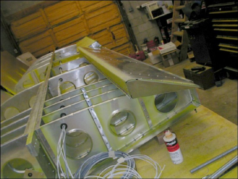 Rivet second aileron.