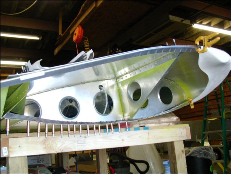 Crimp wing tip Ls to fit cutout.  Drill and cleco Ls to wing tip.